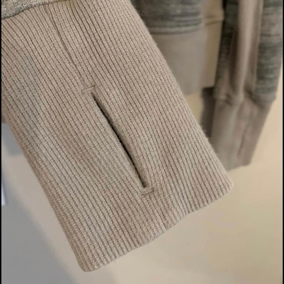 Lululemon Scuba Hoodie II Righteous Stripe Heather Gray Size 10 ; Like New - Picture 5 of 8